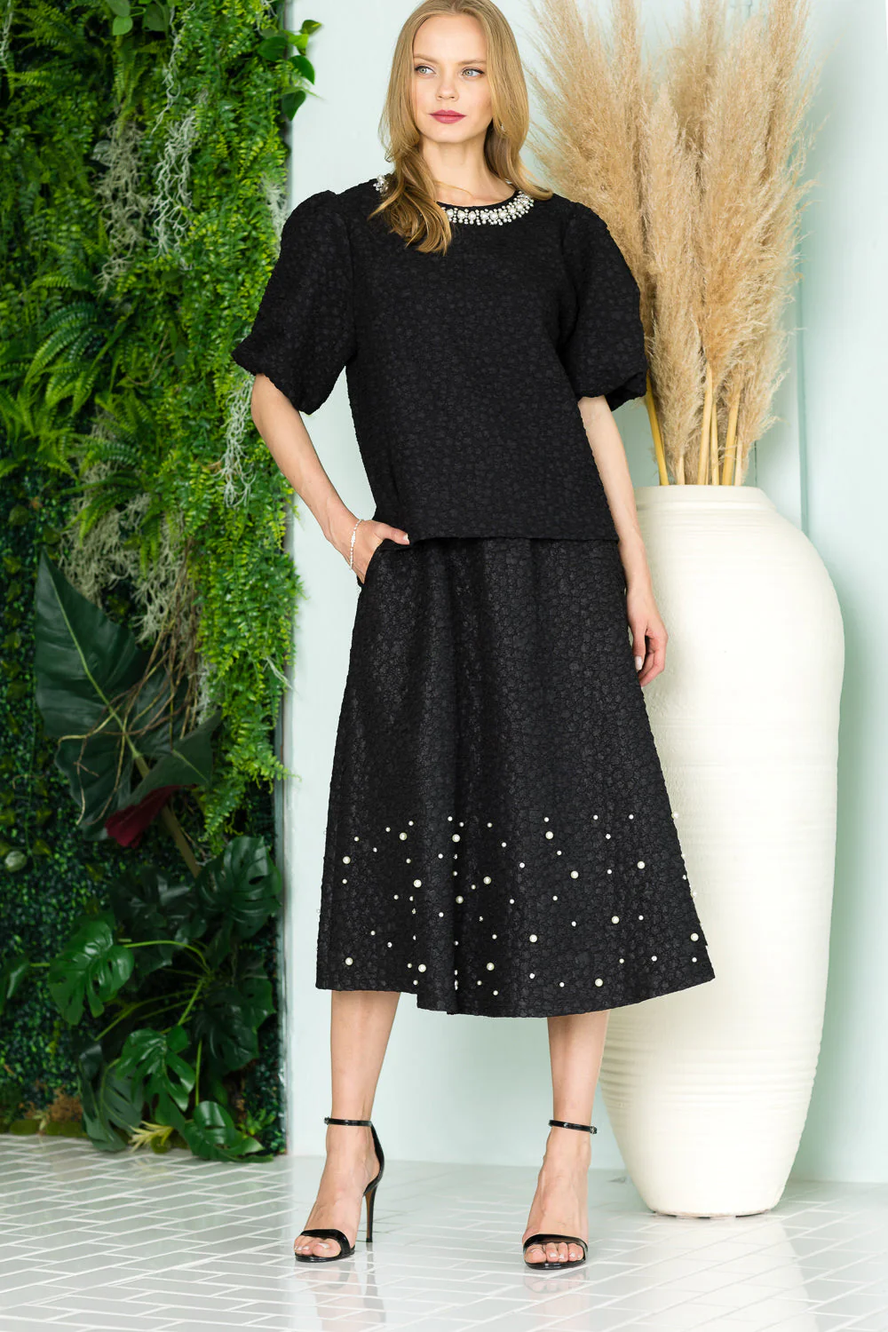 Windelle Textured Top with Pearls - Image 18