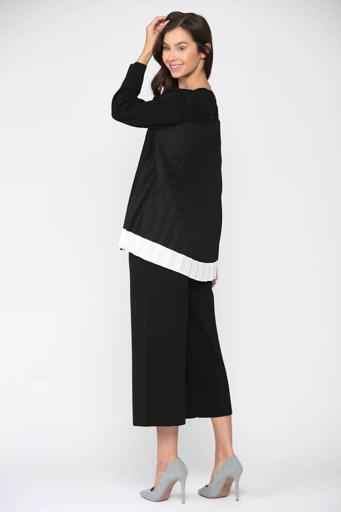 Summa Knitted Rib with Accordian Pleating Back - Image 7